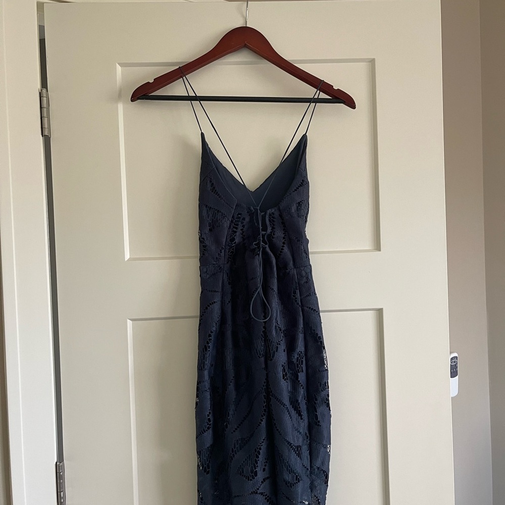 Navy Lace Dress - Picture 4 of 6